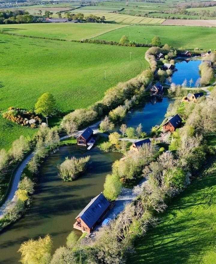 Anglesey Lakeside Lodges, Llandegfan